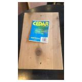 CEDAR WOOD STAND, EAGLE MIRROR & WOOD RAIL