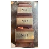 LETTER HOLDER & (4) WALL HANGINGS