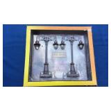 RAIL KING CORNER LAMP, LIONAL & METAL LAMP POST