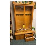 WOOD GUN CABINET W/ KEYS