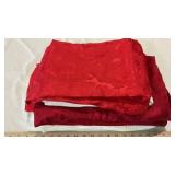 (4) TABLE CLOTHES (ATG)