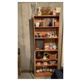 WOOD BOOK SHELF W/ VASES, PHONE, COFFEE CUPS,