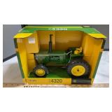 ERTL JOHN DEERE 1973 4320 DIESEL MFWD TRACTOR