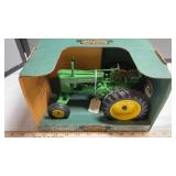 JD MODEL "G" WIDE FRONT TRACTOR