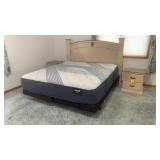 CALIFORNIA KING SIZE BED & NIGHTSTANDS