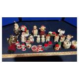 ASSORTED SANTA CLAUS FIGURES