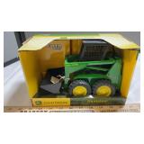 ERTL JOHN DEERE SKID STEER LOADER