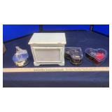 MUSIC BOXES, PLATES & BELLS