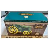 ERTL J.D. MODEL D  1924 1/16 SCALE W/ ORIGINAL BOX