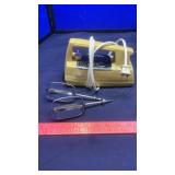 G.E MIXER, RIVAL CAN OPENER, SALAD SHOOTER & MISC