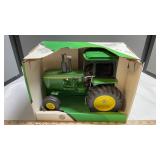 JOHN DEERE 4255 ROW CROP TRACTOR ERTL