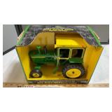 JOHN DEERE 4010 DIESEL TRACTOR ERTL