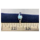 LADIES OPAL W/SILVER BAND RING