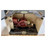 ERTL JOHN DEERE WATERLOO BOY 1/8 SCALE (NIB)