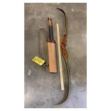 DAMON HOWATT BOW & QUIVER