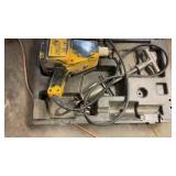 UNI-SPOTTER ELECTRIC STINGER W/ CASE