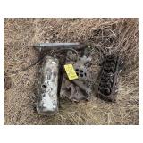 (2) ENGINE HEADS & MANIFOLD