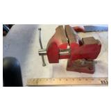 BENCH VISE, CRESCENT, CHANNELOCKS & SAW