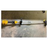 DEWALT WEED TRIMMER W/BATTERY & CHARGER