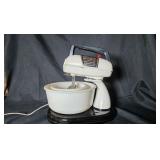 Dormeyer Mid Century mixer with bowls