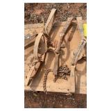 (6) TRAPS & TRUNK W/FABRIC