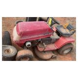 MTD YARD MACHINE 12 HP LAWN TRACTOR