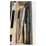 ASSORTED METAL CHISELS