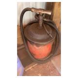 (4) FUEL CANS & OIL PUMP