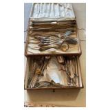 R & B SILVERWARE SET WITH LAMP AND OIL