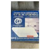 FLUORESCENT LIGHT, TOYS & RUG