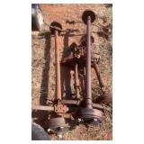 (2) TRUCK AXLES & (2) TRAILER AXLES