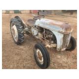 FORD/FERGUSON 6N TRACTOR