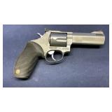 TAURUS TRACKER .44 magnum PISTOL