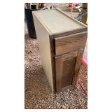 KITCHEN CABINET & ROLLING CART/STEP