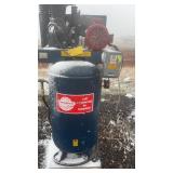 WORLDWIDE 5 HP INDUSTRIAL AIR COMPRESSER