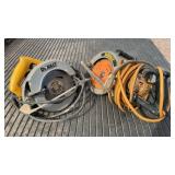 DEWALT 7-1/4 WORM DRIVE SAW & CIRCULAR SAW