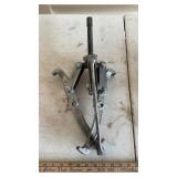 ALLTRADE BRAND 8in. GEAR PULLER & HOLE SAWS (ATG)