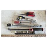 BATTERY POWERED TIMING LIGHT, TORQUE & MISC. TOOLS