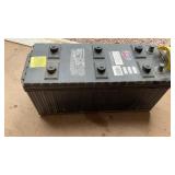 CARQUEST 4D30 COMMERCIAL BATTERY