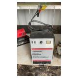SCHUMACHER 200 AMP BATTERY CHARGER (WORKS)