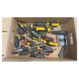 Stanley & Pro Grade screw drivers