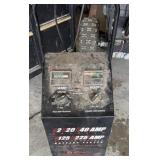 SCHUMACHER 6 /12 VOLT BATTERY CHARGER