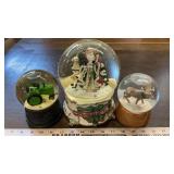 (8) ASSORTED CHRISTMAS SNOW GLOBES