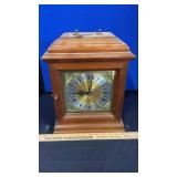 MANTLE CLOCK (NO KEY)