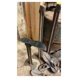 ASSORTED CAST IRON COBBLER SHOE FORMS