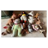 LARGE COLLECTION OF BEANIE BABY