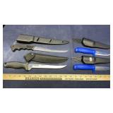 ASSORTED KNIVES AND ANIMAL FIGURINES