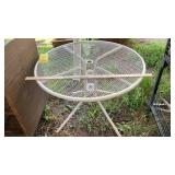 METAL PATIO TABLE & CHAIR