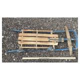 UNMARKED SLED AND TOBOGGAN