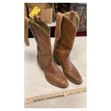 HAND MADE BOOTS SIZE 11.5